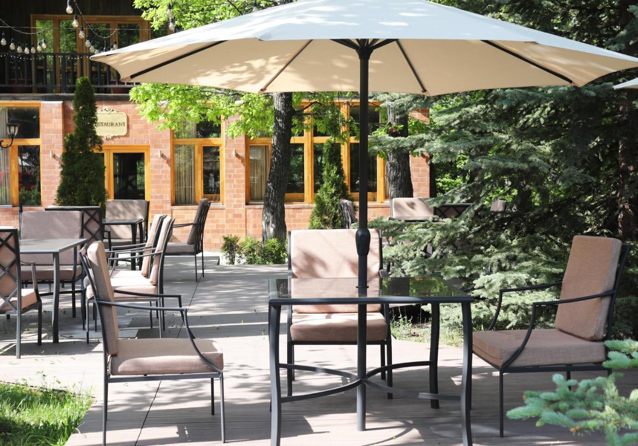 צ'אקאדזור Splendor Resort And Restaurant מראה חיצוני תמונה