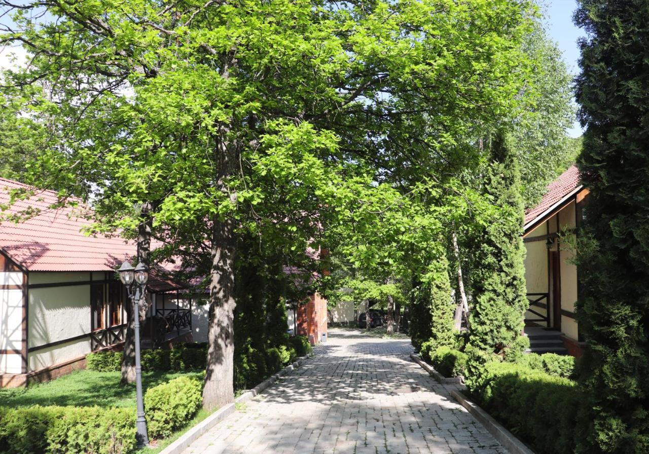 צ'אקאדזור Splendor Resort And Restaurant מראה חיצוני תמונה