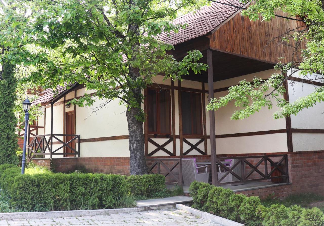 צ'אקאדזור Splendor Resort And Restaurant מראה חיצוני תמונה