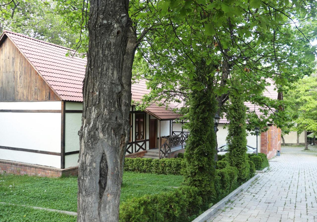 צ'אקאדזור Splendor Resort And Restaurant מראה חיצוני תמונה