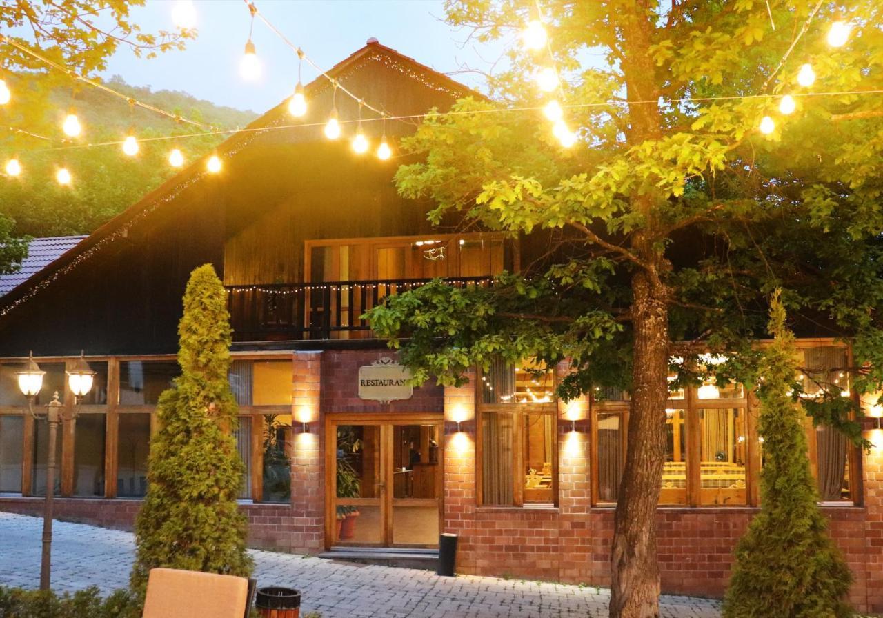 צ'אקאדזור Splendor Resort And Restaurant מראה חיצוני תמונה