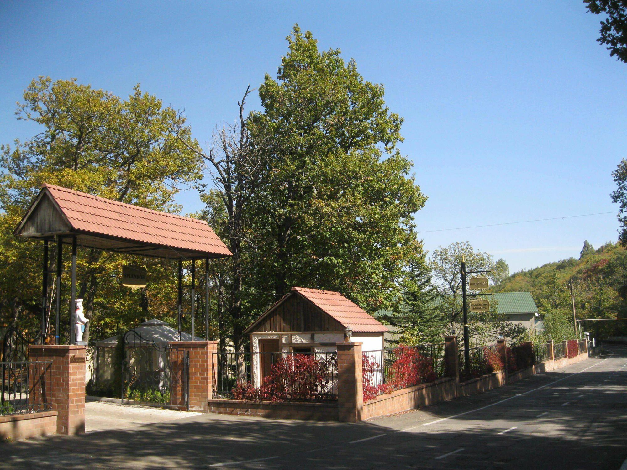 צ'אקאדזור Splendor Resort And Restaurant מראה חיצוני תמונה